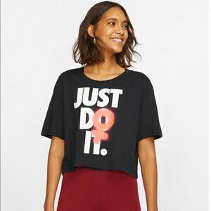 NWT Nike Sportswear Women's Feminism Black Rebel Cropped T-Shirt size XXL